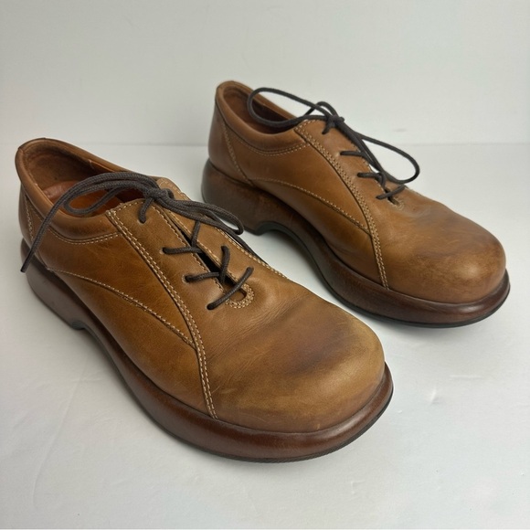 Vintage Dansko Loafer Women's Size 11 or Men's 10 Shoes Brown Tan Distressed - Picture 1 of 11